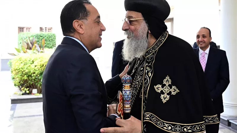 رئيس الوزراء يهنئ قداسة البابا تواضروس الثاني بمناسبة عيد الميلاد