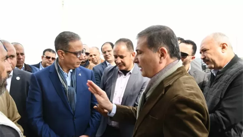 تفقد محصول القمح بمركز إطسا ومجمع الخدمات الزراعية بقرية 