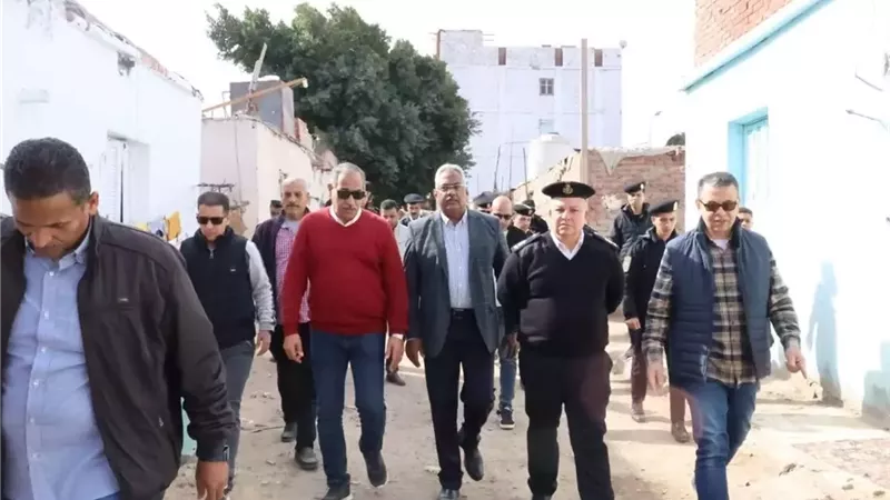 اخلاء وتسكين 12منزل من منطقة العشوائيات والخطورة الداهمة بزرزارة