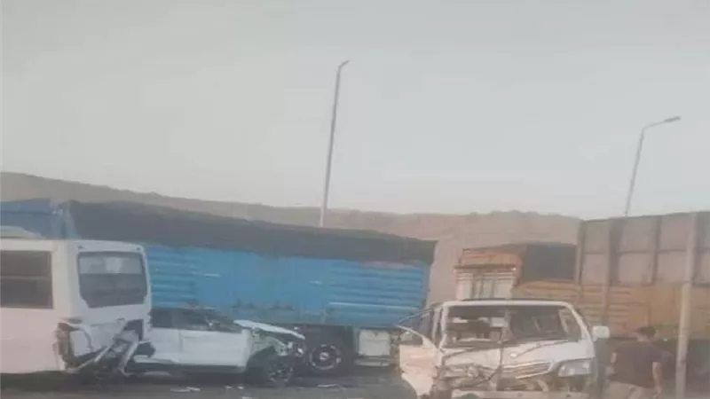 إذاعة جيش الاحتلال: سيارة فلسطينية دهست شخصا قرب مستوطنة عطيرت