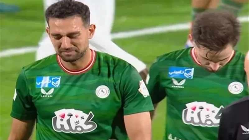 كوكا يبكى فى مواجهة فريقه الاتفاق أمام الأخدود بالدورى السعودى