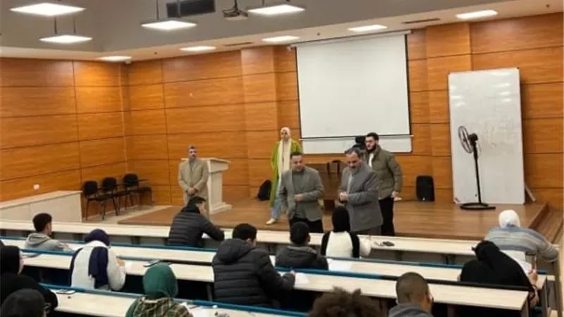 رئيس جامعة بنها الأهلية يتفقد سير امتحانات الفصل الدراسي الأول