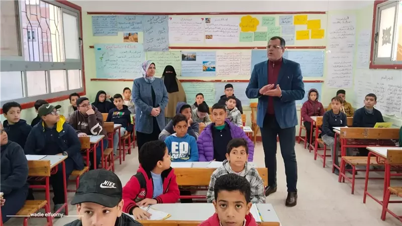 إحالة مدير مدرسة ومعلم للتحقيق للتقصير في الامتحانات