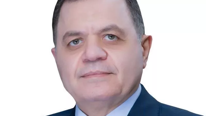 وزير الداخلية يهنئ القادة والضباط والعاملين بالوزارة من الإخوة المسيحيين بعيد الميلاد