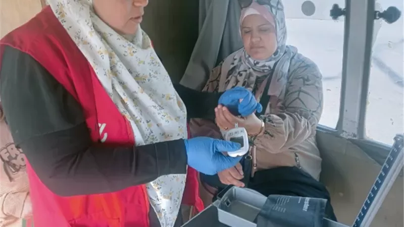صحة السويس تحتفل بعيد الميلاد بتقديم الخدمات الطبية والتوعوية