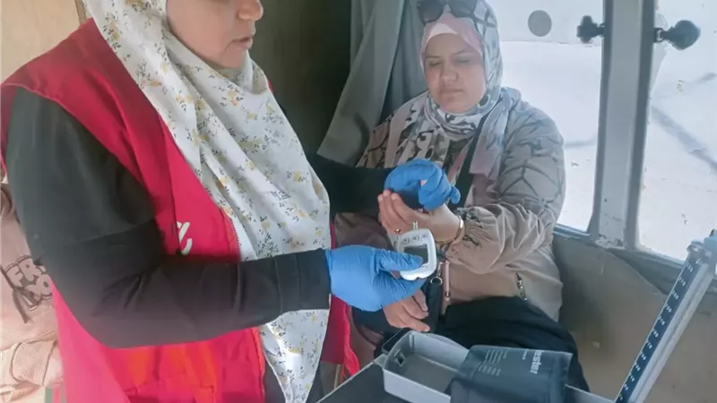 صحة السويس تحتفل بعيد الميلاد بتقديم الخدمات الطبية والتوعوية