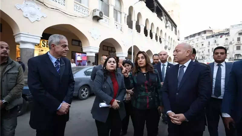 وزيرة التنمية المحلية توجه بسرعة الإنتهاء من أعمال تطوير شارع إبراهيم بالكوربة