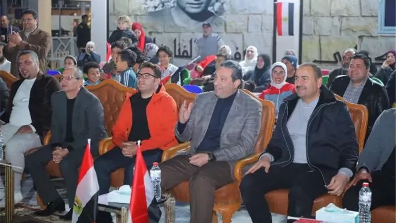 تحت شعار «هنشجع بلادنا» محافظ دمياط يتابع مباراة منتخب مصر وبنين