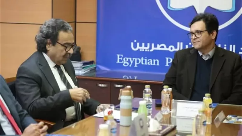 وزير الثقافة يبحث إعادة إطلاق «مكتبة الأسرة» ومعرض صيفي لكتاب الطفل