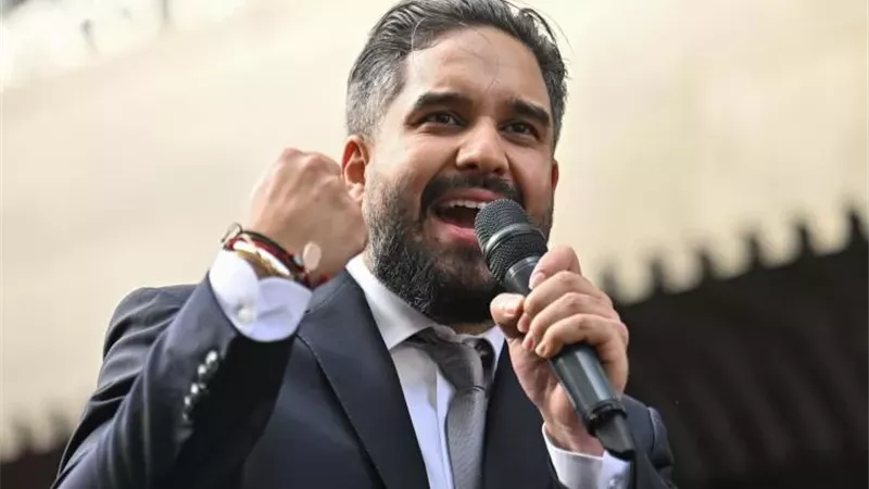 نجل مادورو يتهم الولايات المتحدة باختطاف والده ويدعو لتحرك دولي