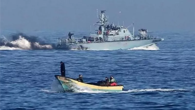 الاحتلال يعتقل صيادين ويواصل خروقاته بغارات بأنحاء متفرقة من غزة