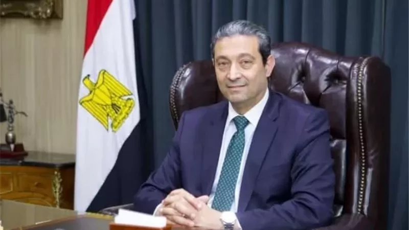 محافظ دمياط يهنئ البابا تواضروس بعيد الميلاد المجيد