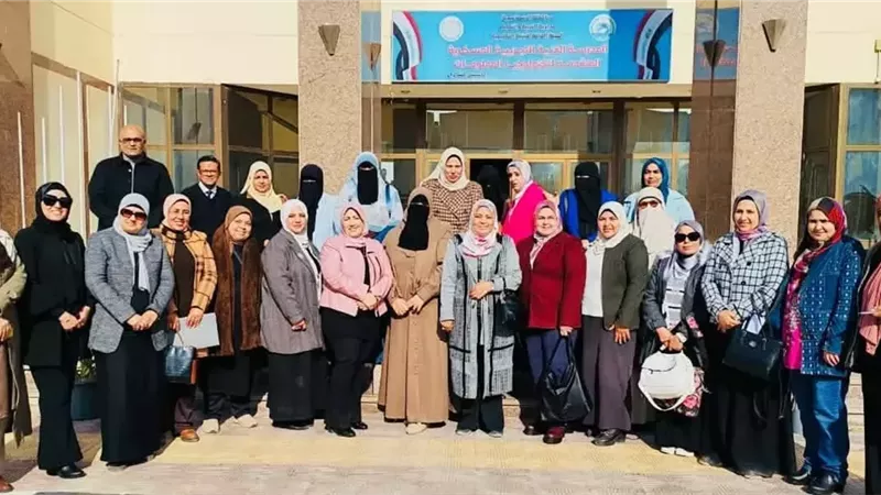 ورشة عمل لمدربي تعليم الإسماعيلية..صور