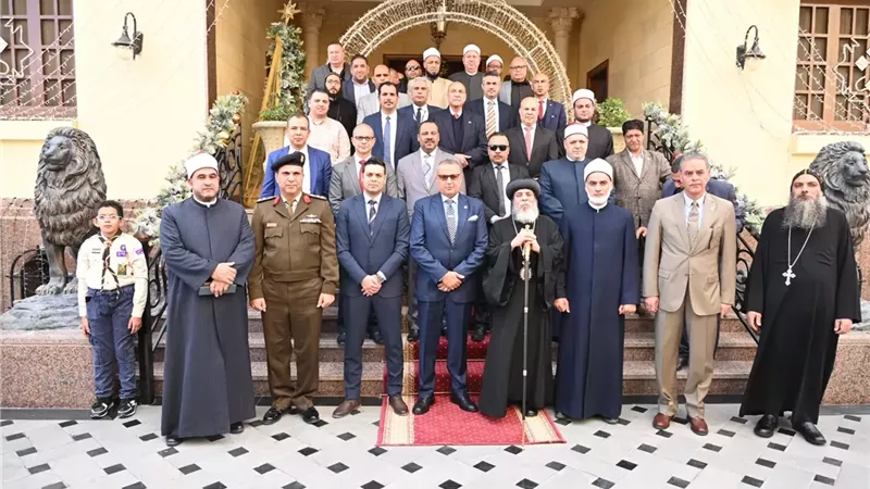 محافظ جنوب سيناء يزور كاتدرائية السمائيين بشرم الشيخ