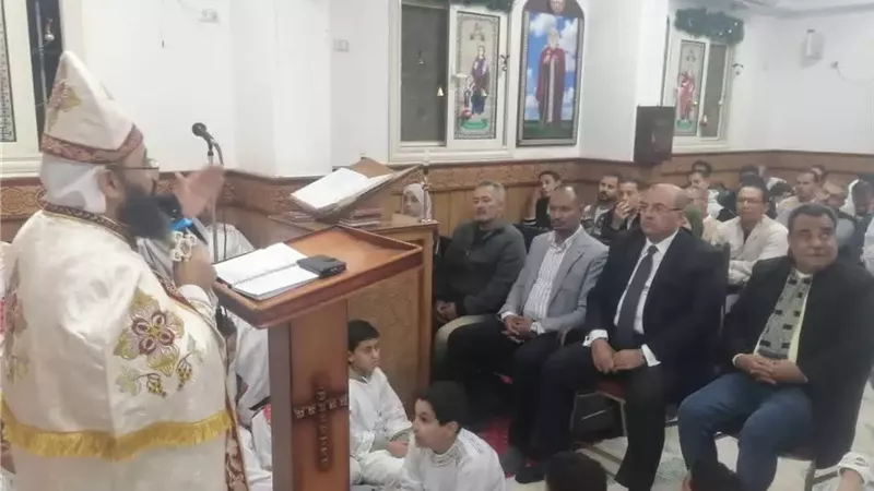 رئيس مرسى علم يشارك الإخوة الاقباط الاحتفال بعيد الميلاد المجيد