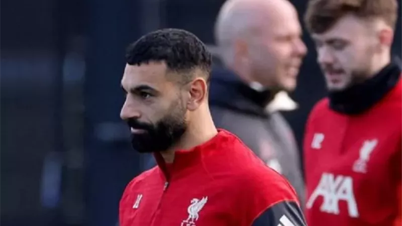 خوفا من رحيل صلاح.. ليفربول يدرس التعاقد مع جناح باريس سان جيرمان
