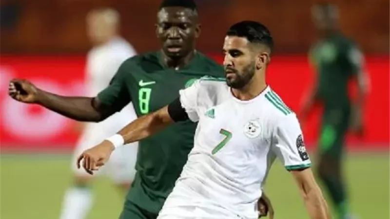 الصومالي عمر أرتان حكما لمباراة الجزائر ونيجيريا فى ربع النهائي