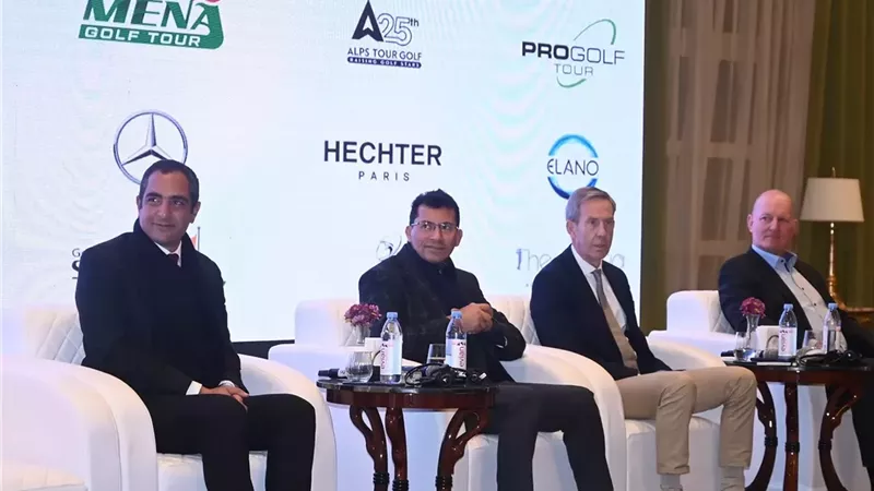 وزير الرياضة يشهد إعلان خطة الجولف 2026