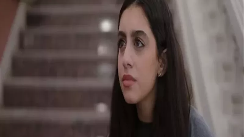 ميد تيرم الحلقة 24.. ياسمينا العبد مريضة نفسية وچلا هشام تبرئ نفسها