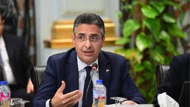 وزير التموين: «سوق اليوم الواحد» بالمنيا مستمر بعد رمضان