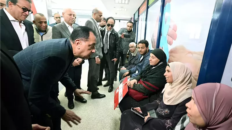 مدبولى يطمئن على جودة الخدمات المقدمة في مستشفى أورام دار السلام