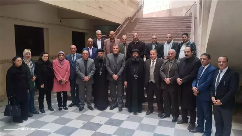مدير تعليم دمياط يهنئ الكنيسة الأرثوذكسية بعيد الميلاد المجيد