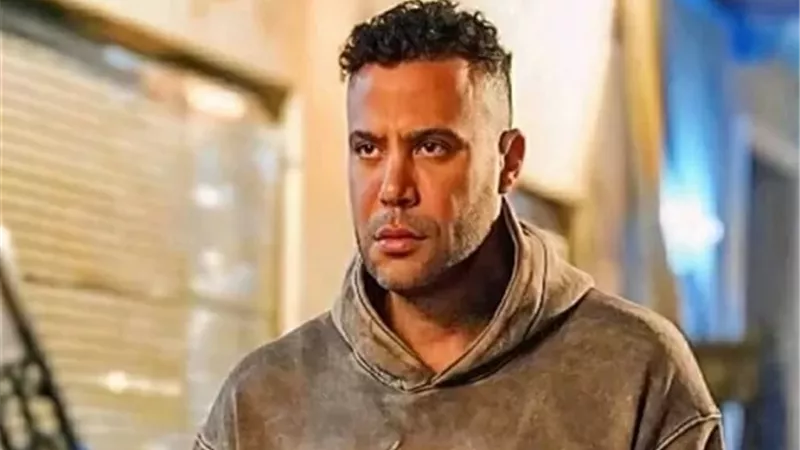 محمد إمام يروج لـ 