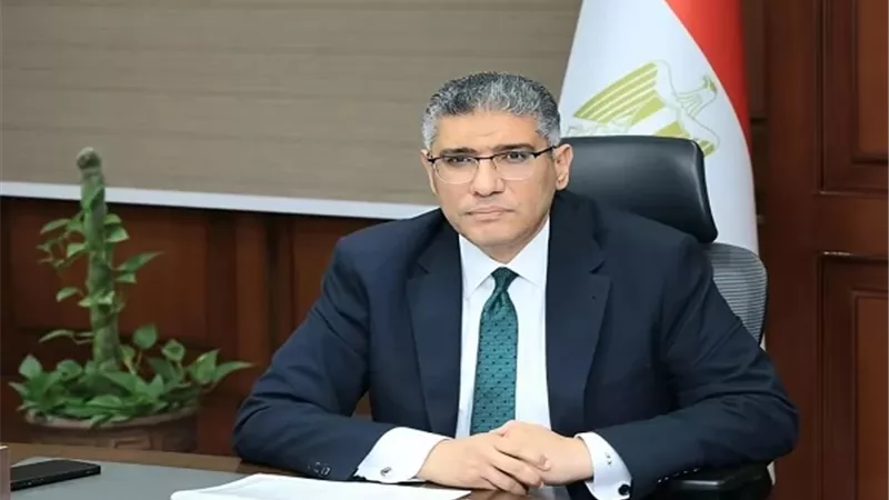 محافظ الجيزة: ضبط 3343 مخالفة تموينية خلال ديسمبر