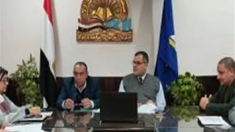مدير تعليم دمياط يتابع إمتحانات الفترة الثانية