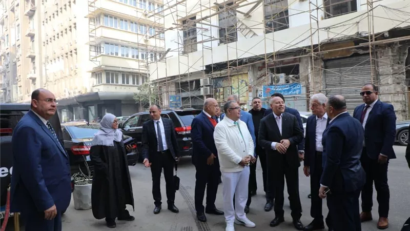 مستشار الرئيس للتنمية المحلية ومحافظ القاهرة يتابعان تطوير 