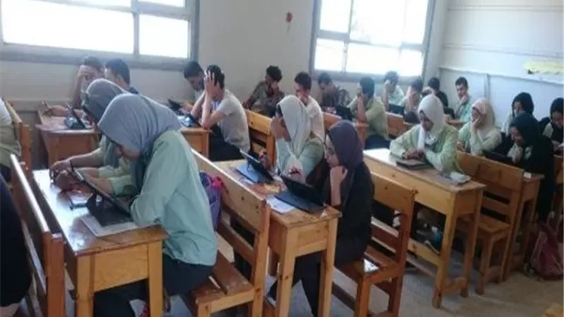 وكيل تعليم الغربية يتفقد سير الامتحانات بكفر الزيات