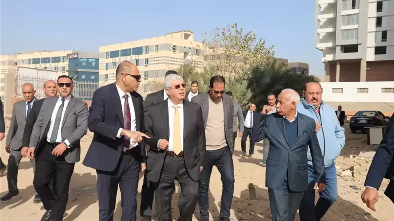 عاشور وجبران يتفقدان منشأة تعليمية لتحويلها لجامعة تكنولوجية