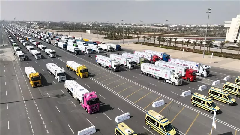 7200 طن من المساعدات الإنسانية تتدفق من مصر إلى غزة