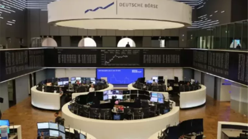 أسهم أوروبا تتجاوز مستويات قياسية قبل إعلان بيانات التضخم الأمريكية