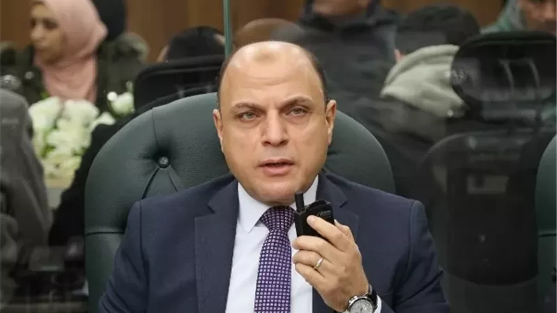 محافظ كفرالشيخ يتابع جهود كسح مياه الأمطار بمراكز ومدن المحافظة