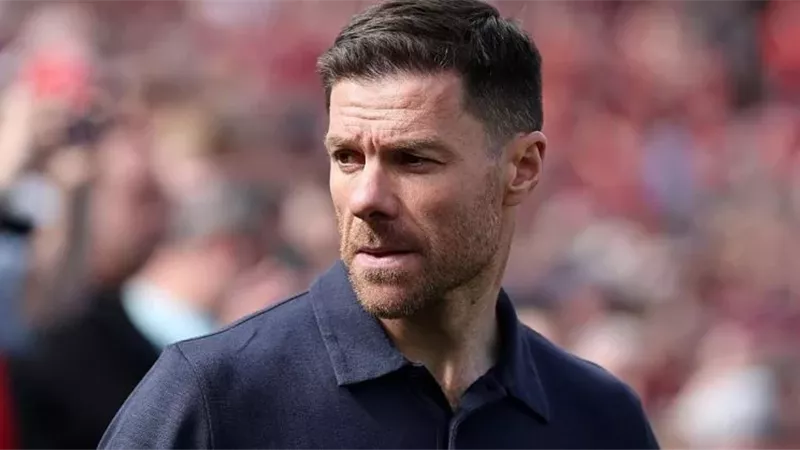 بكلمات مؤثرة .. ألونسو يودع جماهير ريال مدريد