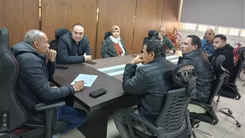 تحذيرات مشددة من رئيس جهاز الشروق للشركات العاملة فى المرافق.. صور