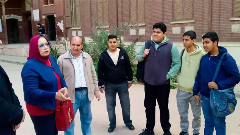 وكيل تعليم القاهرة تشدد على الالتزام بالدقة في أعمال تصحيح الامتحانات