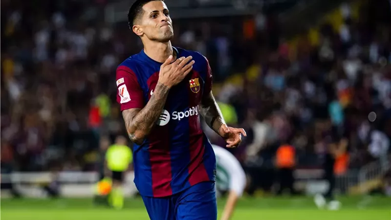برشلونة يحذف خبر الإعلان عن صفقة كانسيلو ويلغى المؤتمر الصحفى لتقديمه