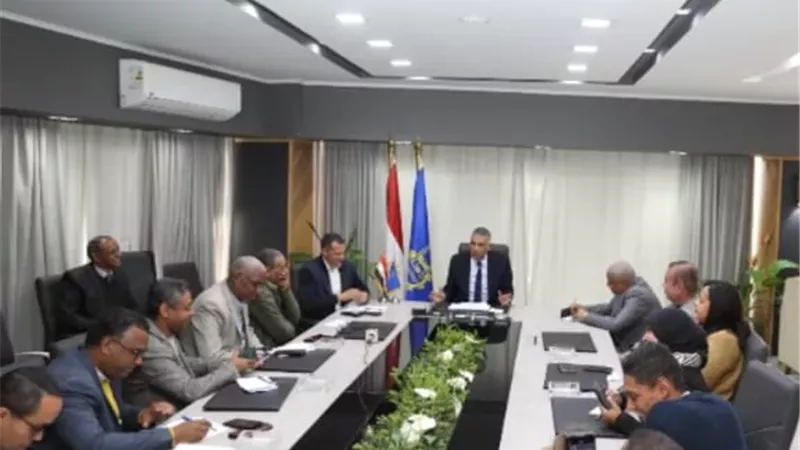 إجراءحركة تغييرات فى القيادات المحليةلنواب وسكرتيرى المراكزوالمدن