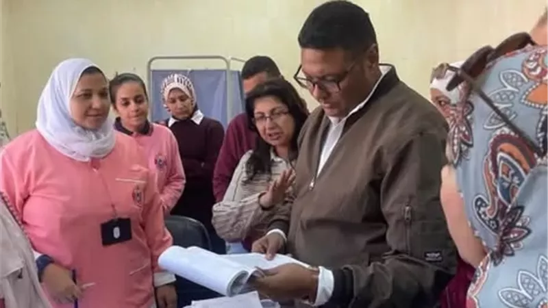 وكيل وزارة الصحة بالبحر الأحمر يتفقد وحدة الأحياء بالغردقة