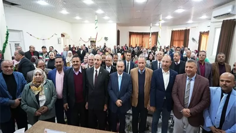 أسيوط تحتفي بتكريم المعلمين الحاصلين على الماجستير والدكتوراه