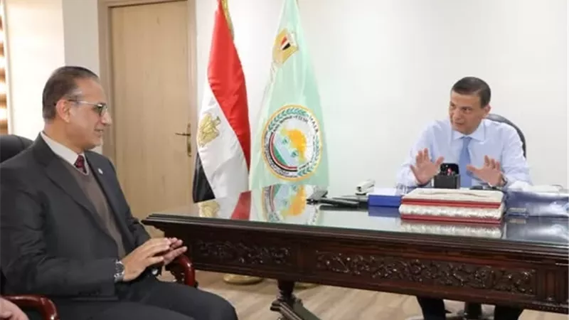 إشادة دولية بالريادة المصرية في أنظمة الإنذار المبكر للجراد