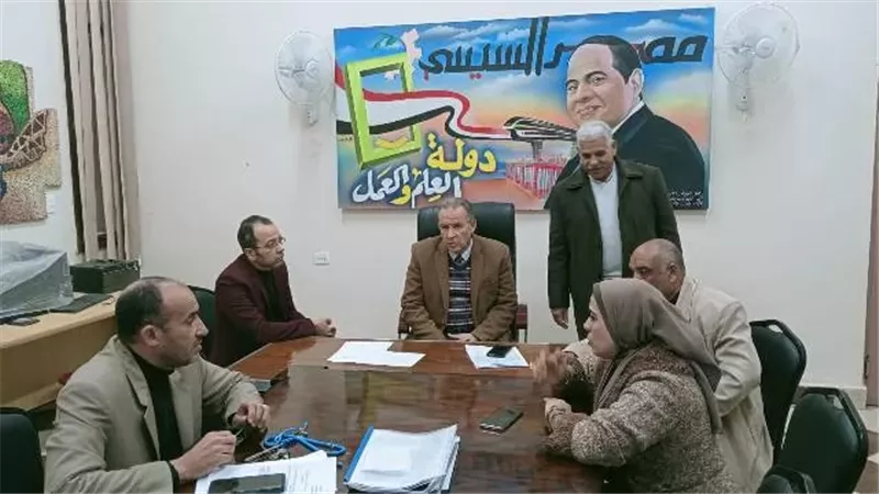 مدير تعليم أسيوط يتابع ختام امتحانات الصف الأول والثاني الثانوي