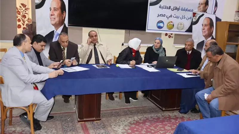 تعليم القاهرة: متابعة مستمرة لغرفة عمليات امتحانات الإعدادية