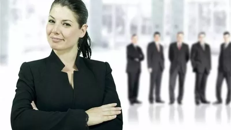 موقف الشريعة من تولي المرأة الولاية العامة وممارسة حقها السياسي