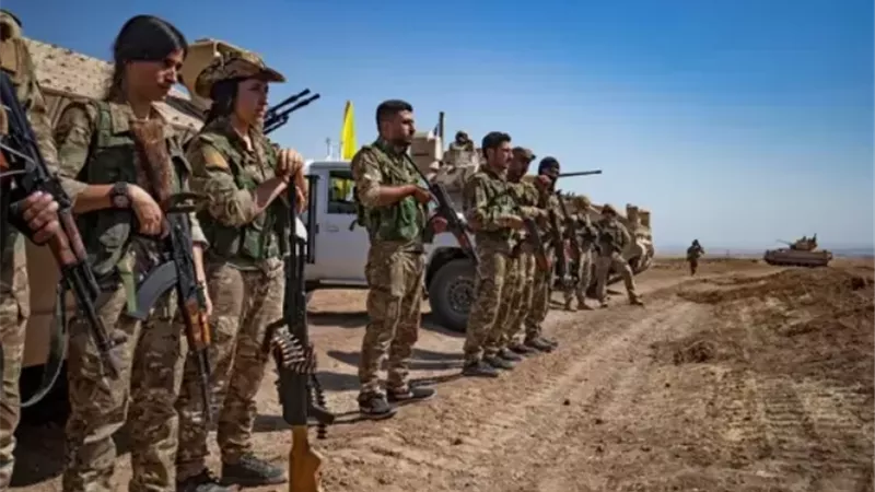 الجيش السوري يفتح باب الانشقاق أمام عناصر قسد ويدعوهم للعودةإلى الدولة
