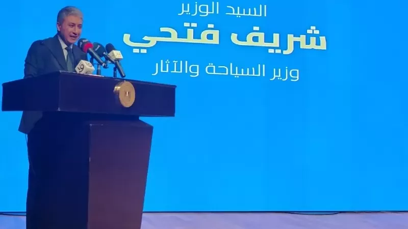 شريف فتحي: الاستثمار في العنصر البشري أولوية لحماية التراث