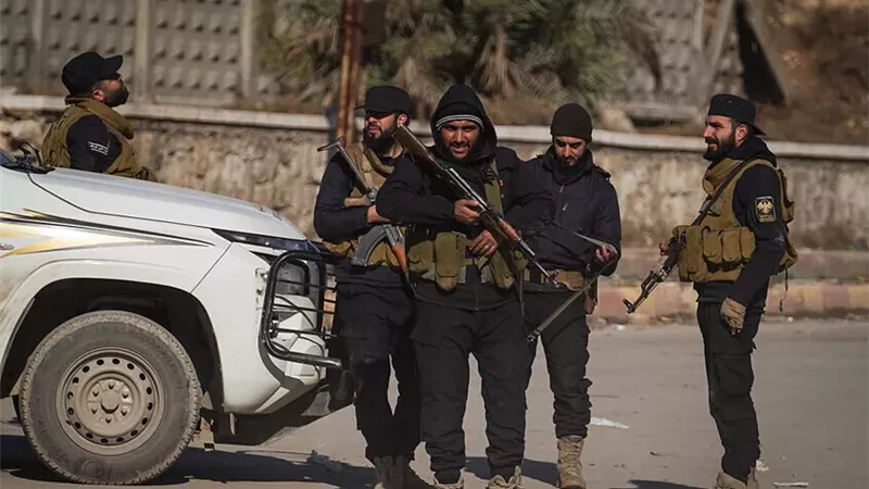 الجيش السوري يعلن غرب الفرات منطقة عسكرية مغلقة