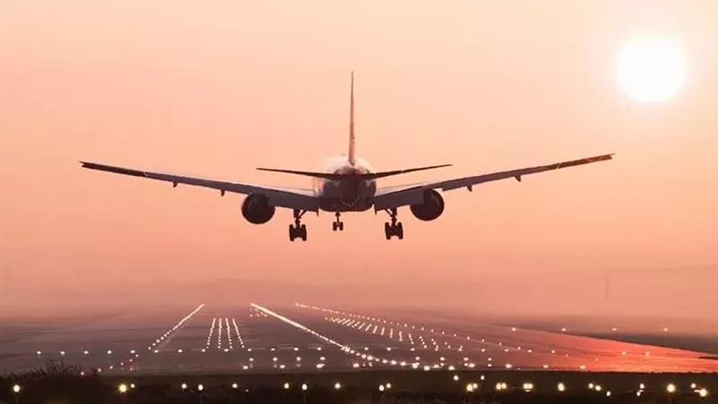 إيران تغلق مجالها الجوي أمام جميع الرحلات باستثناءالحاصلة على إذن